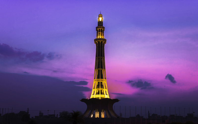 Eladeen Car Rental: Explore Lahore